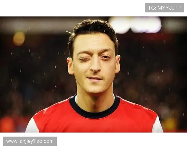 追踪绿茵巨星成长轨迹全面探秘当代足球运动员背后励志精彩故事 追踪绿茵巨星成长轨迹全面探秘当代足球运动员背后励志精彩故事