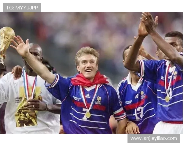 聚焦全球足球明星的传奇历程与未来发展趋势 聚焦全球足球明星的传奇历程与未来发展趋势