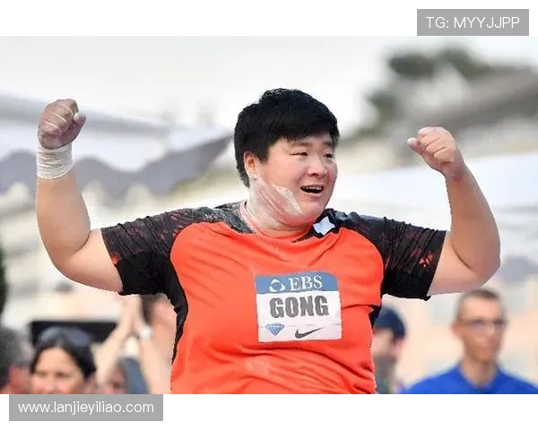 北京排球队在钻石联赛中以77分稳居积分榜首位展现强劲实力