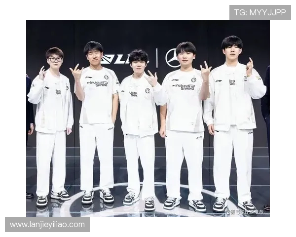 和平精英深度解析：IG战队在耐力赛中的表现与策略探讨