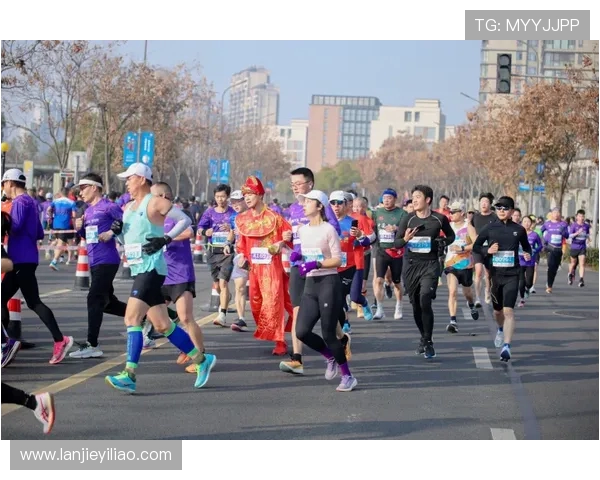 深圳飞盘队勇闯马拉松大满贯的奋斗故事与辉煌成就 深圳飞盘队勇闯马拉松大满贯的奋斗故事与辉煌成就