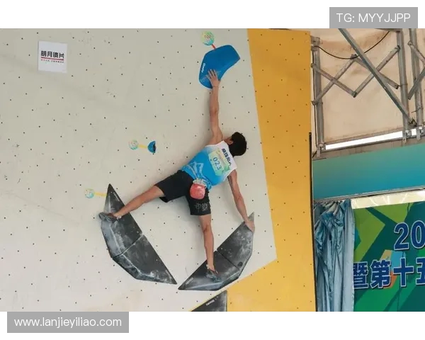 重庆攀岩队战术解析与训练策略探讨助力攀岩竞技水平提升