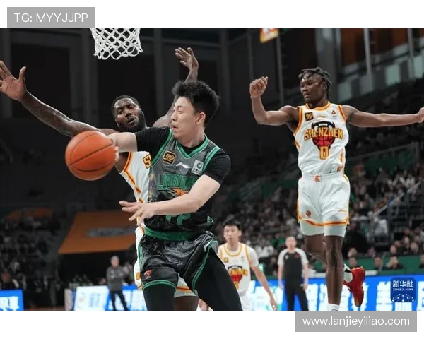 张镇麟的篮球之路：从青涩少年到CBA明星的成长故事